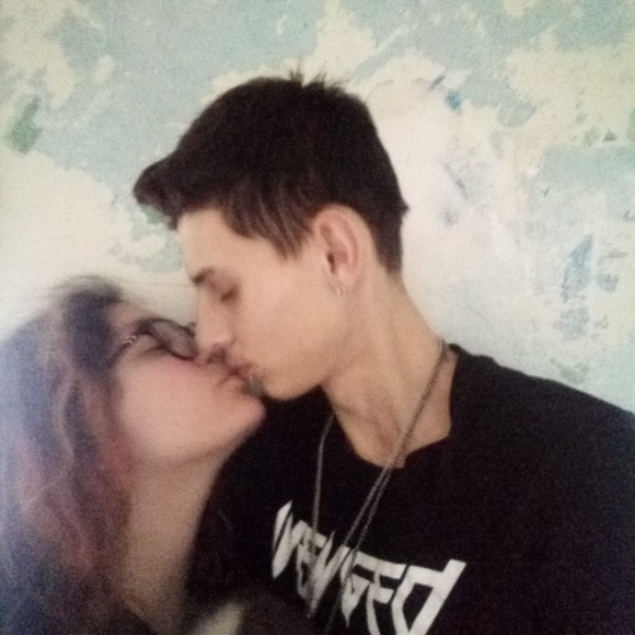 Meet your Posher, Zachary - Picture 1 of 1